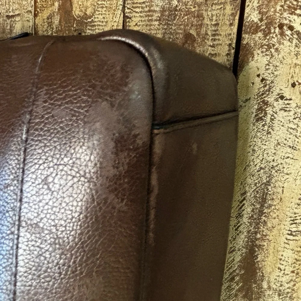Coach Leather Hamilton Commuter *Please check all photos before purchase